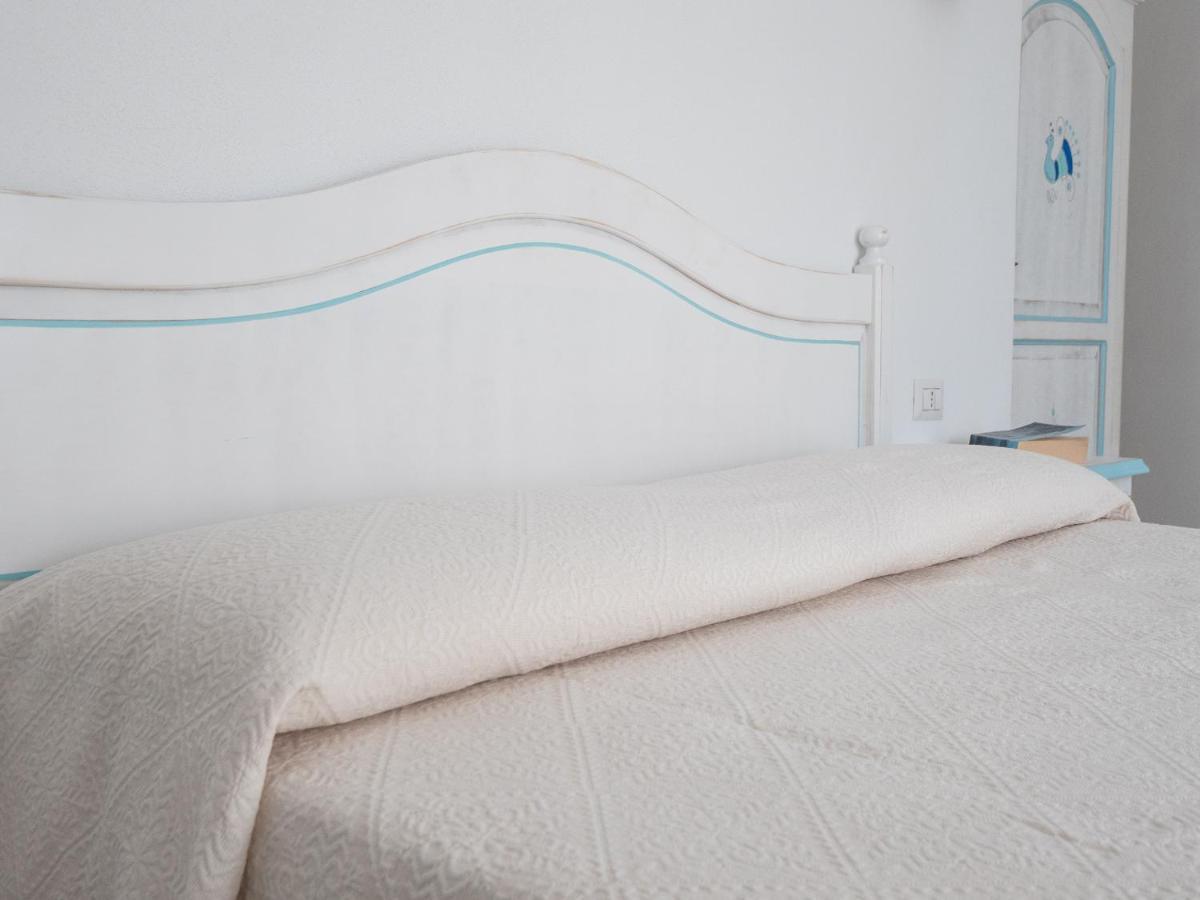 Affittacamere Solki SantʼAntìoco エクステリア 写真