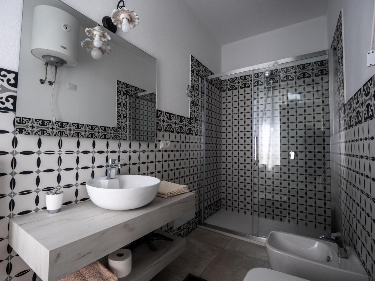 Affittacamere Solki SantʼAntìoco エクステリア 写真