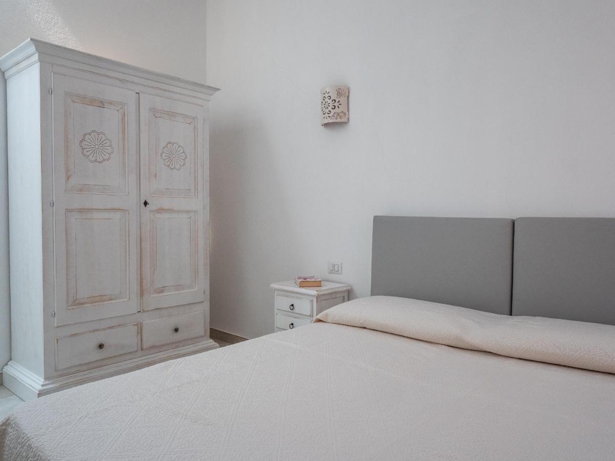 Affittacamere Solki SantʼAntìoco エクステリア 写真