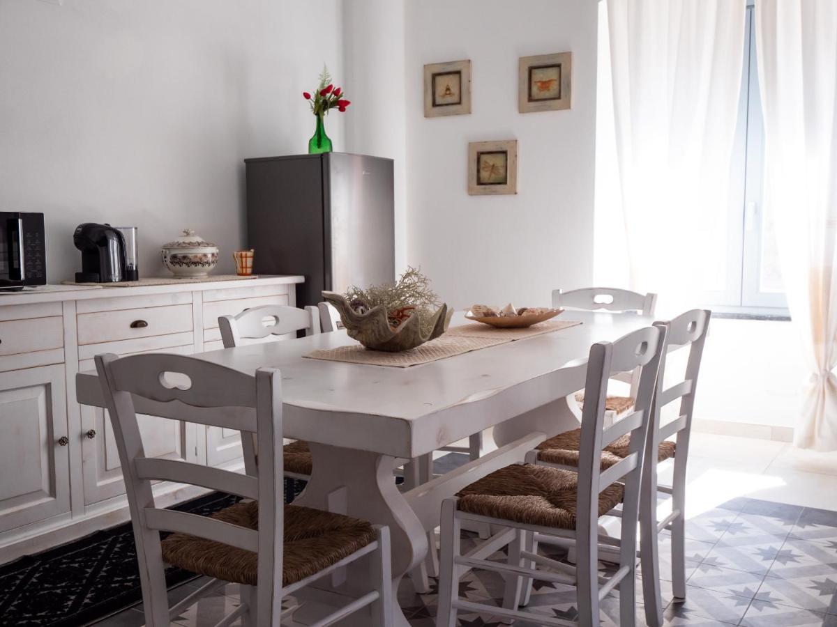 Affittacamere Solki SantʼAntìoco エクステリア 写真