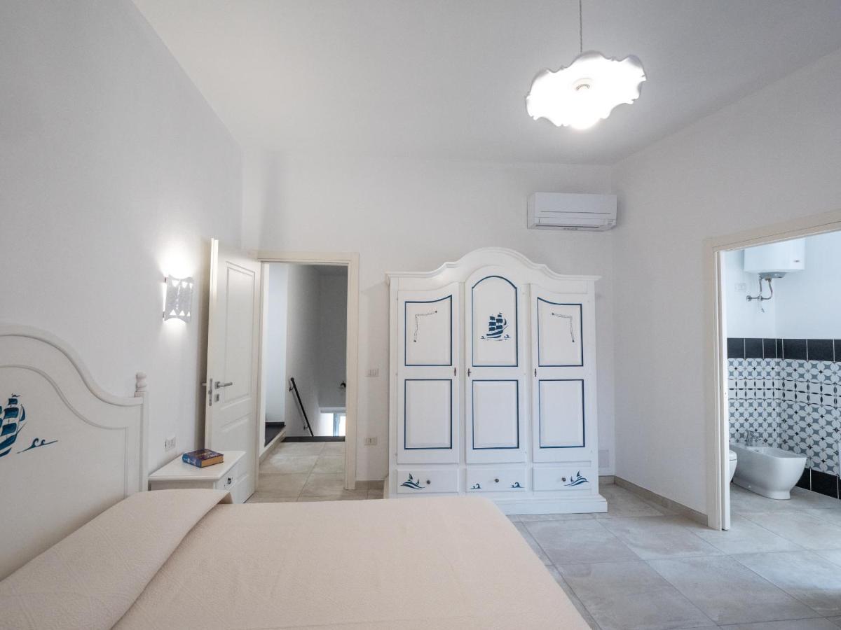 Affittacamere Solki SantʼAntìoco エクステリア 写真